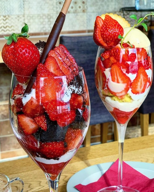 極上のスイーツ 福岡県糸島市にあるお店 Time 伊都ハイランド店 の いちごのパフェ