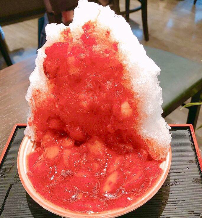 極上のスイーツ 東京都目白駅近くにあるお店 志むら のかき氷 生いちご